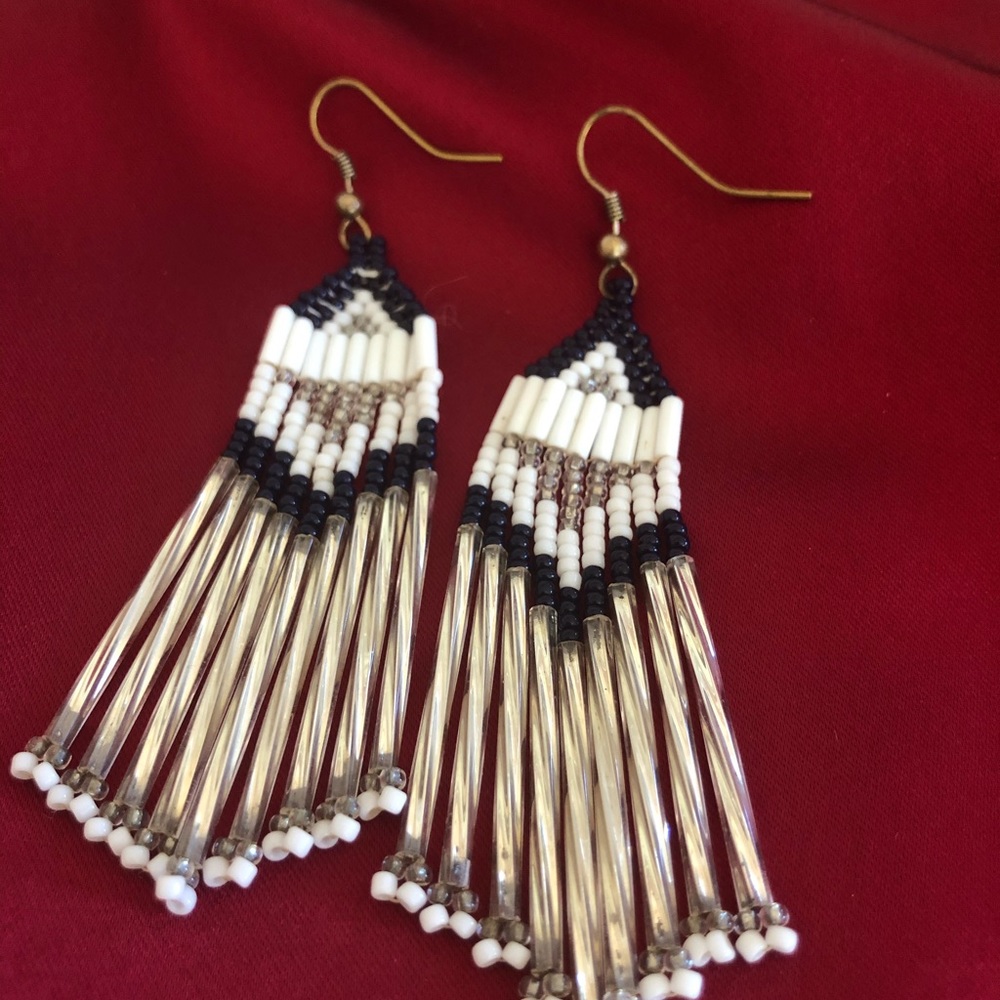 Native American beaded earrings-Blk/Wht/Silver/Gld - Picture 2 of 4